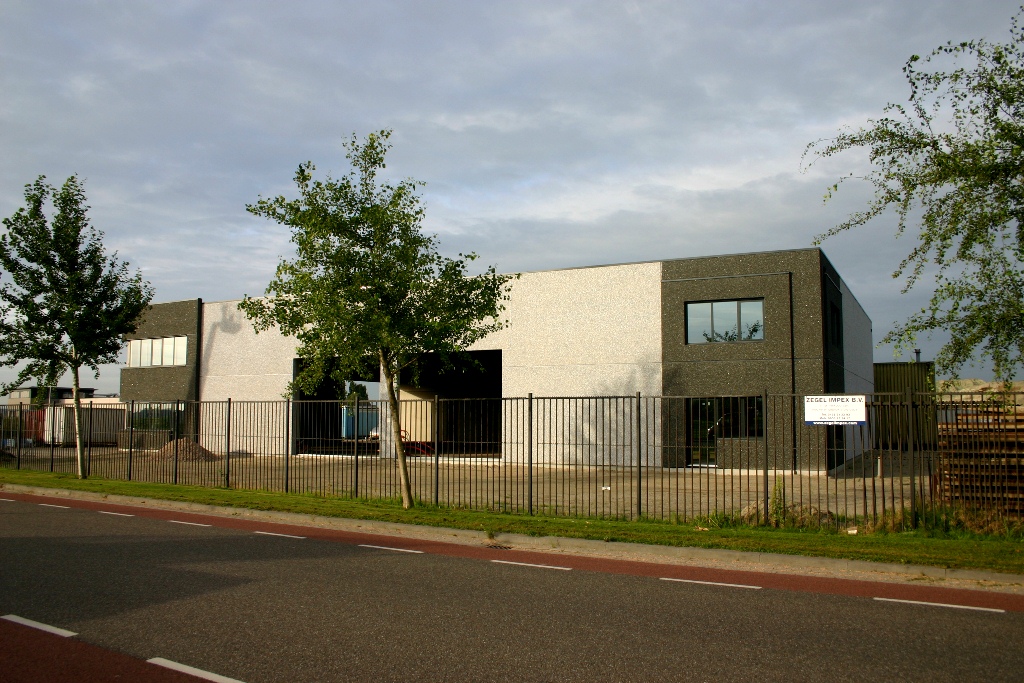  Firmenhalle Zegel Impex