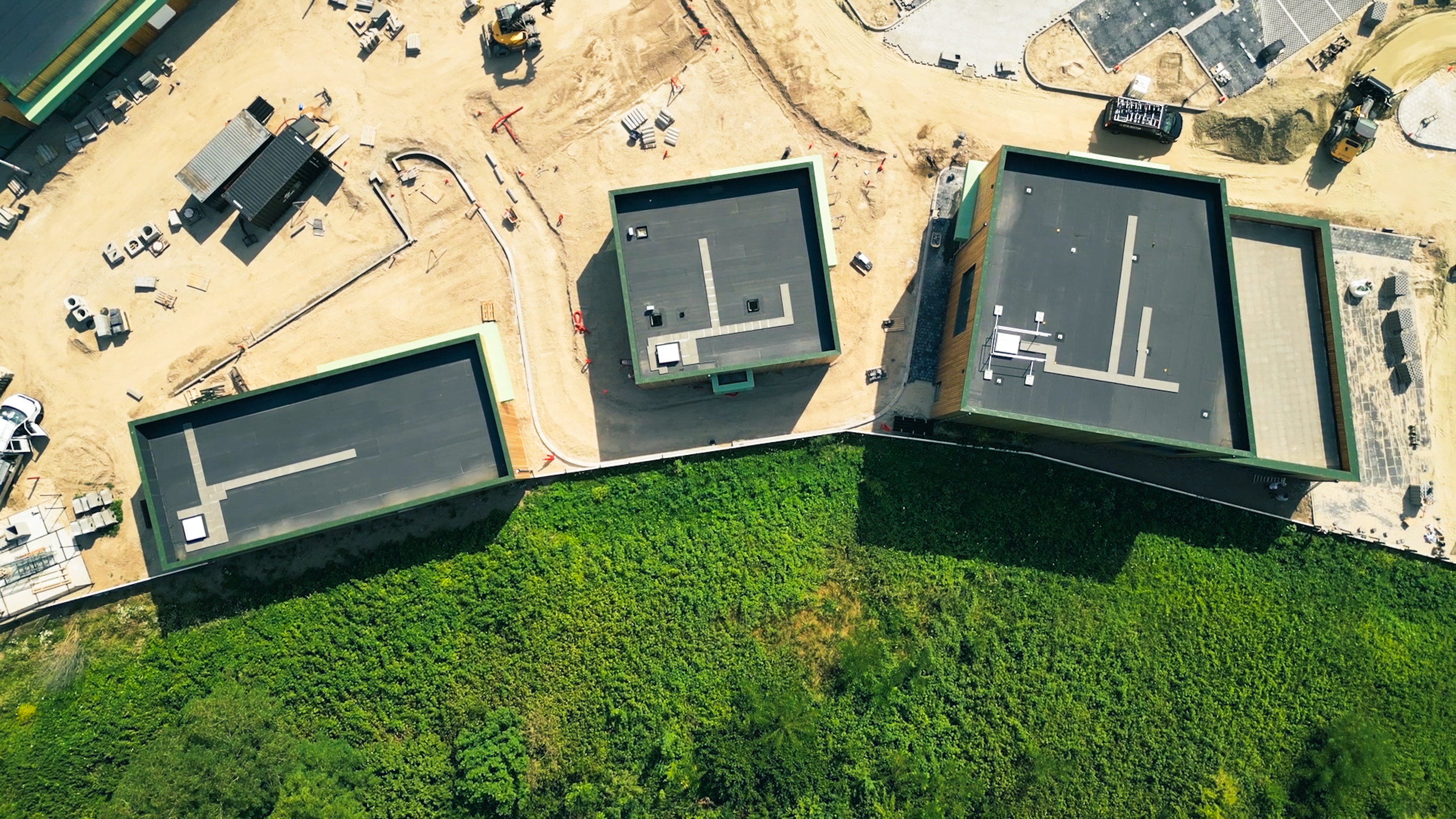 ThermoTop Flachdachausstiege mit Leiter Food Village Duiven 