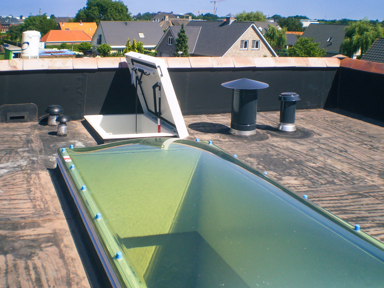 Staka Flachdachausstieg Breda