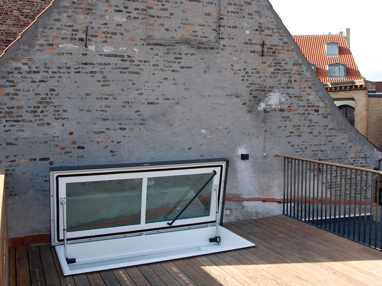 Flachdachausstieg mit Glas